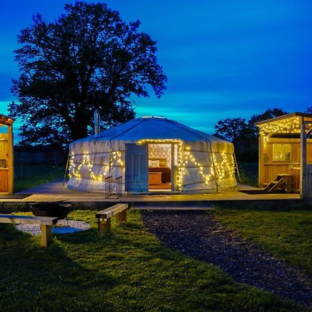 Glamp And Tipple Ltd Hotel Great Ellingham Buitenkant foto