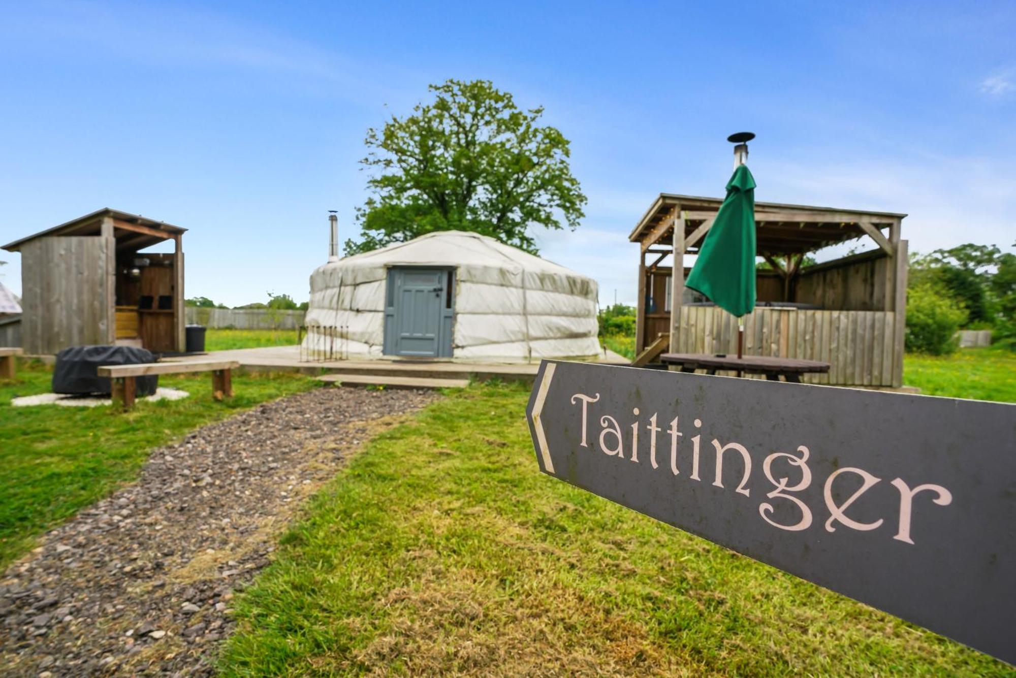 Glamp And Tipple Ltd Hotel Great Ellingham Buitenkant foto