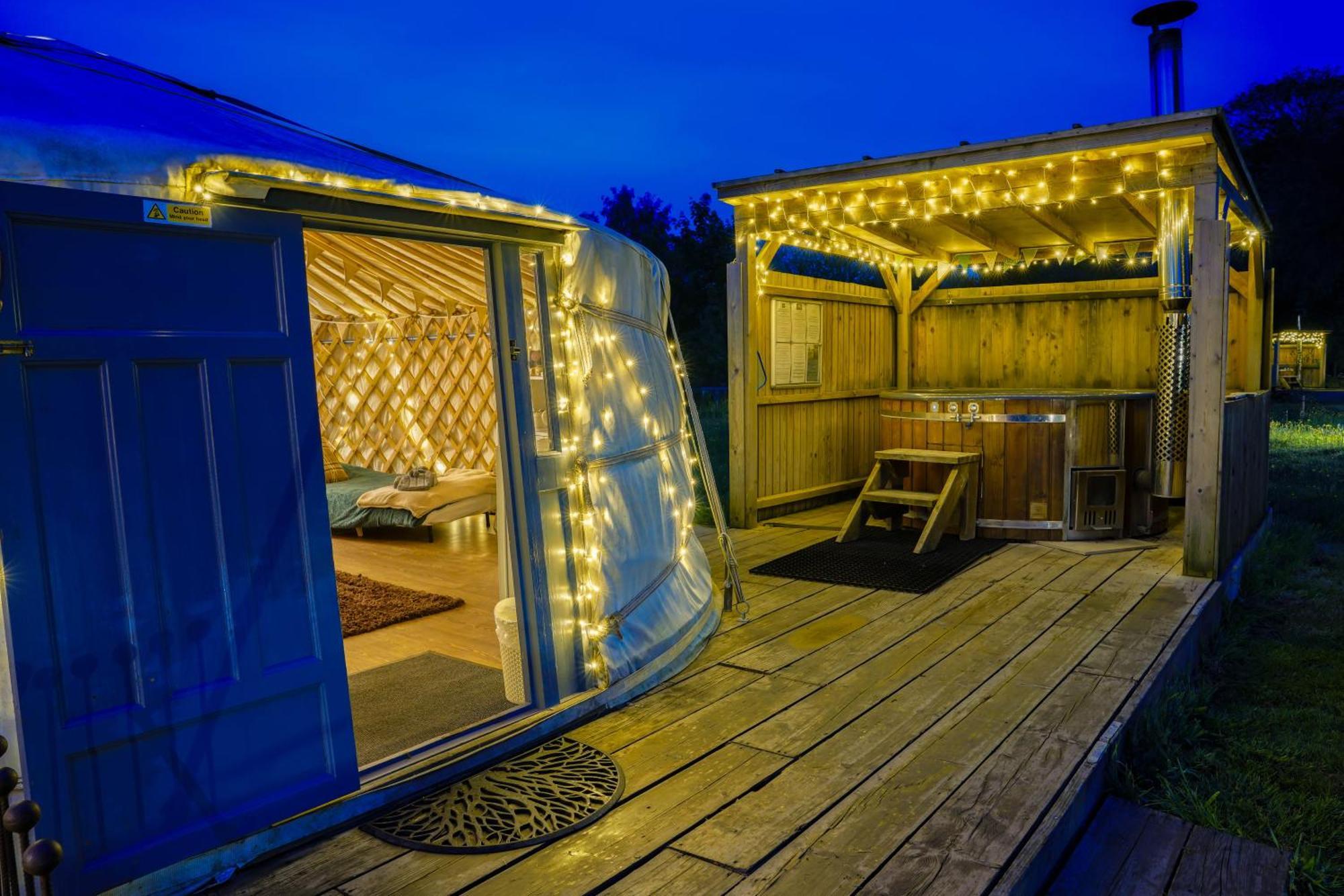 Glamp And Tipple Ltd Hotel Great Ellingham Buitenkant foto