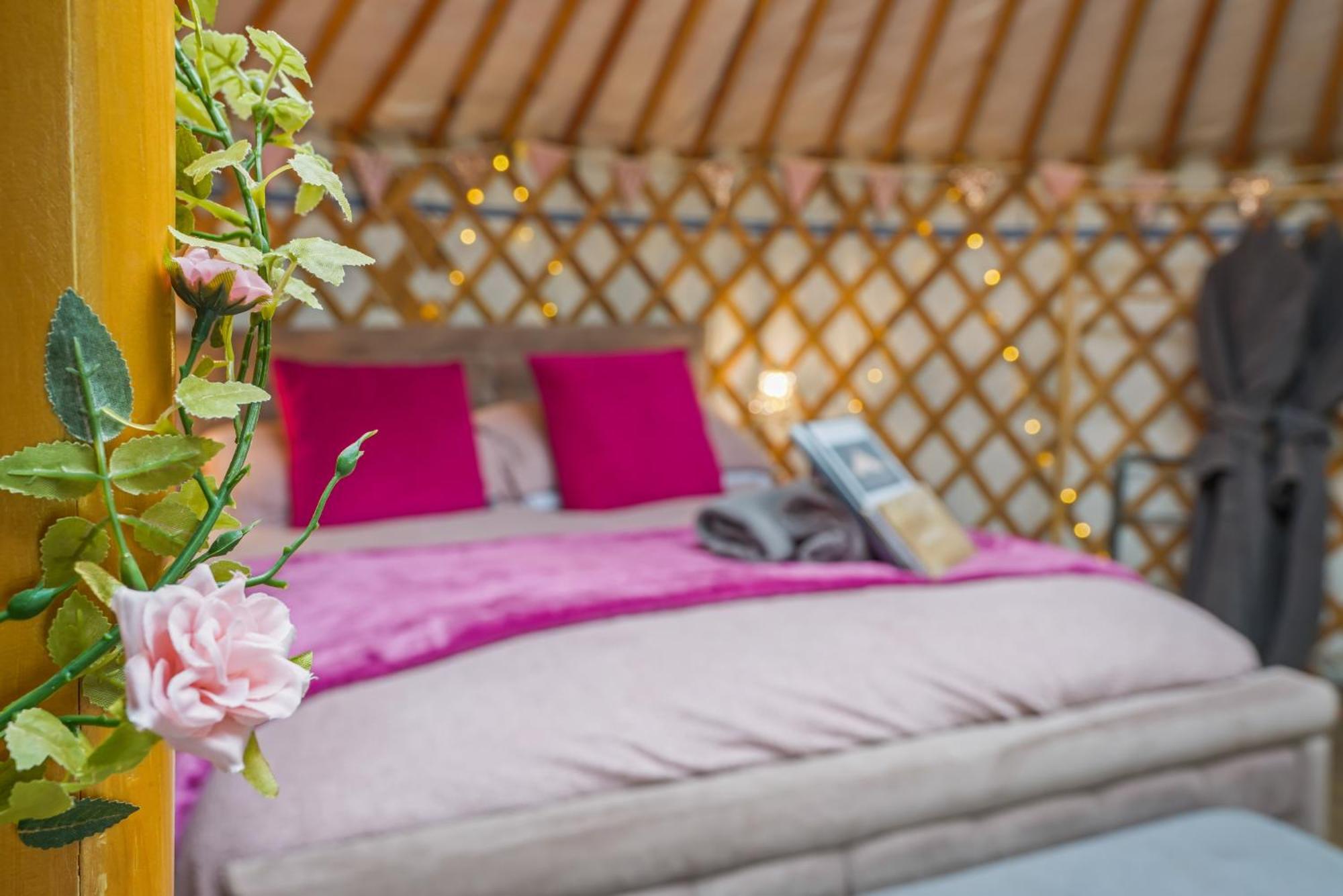 Glamp And Tipple Ltd Hotel Great Ellingham Buitenkant foto