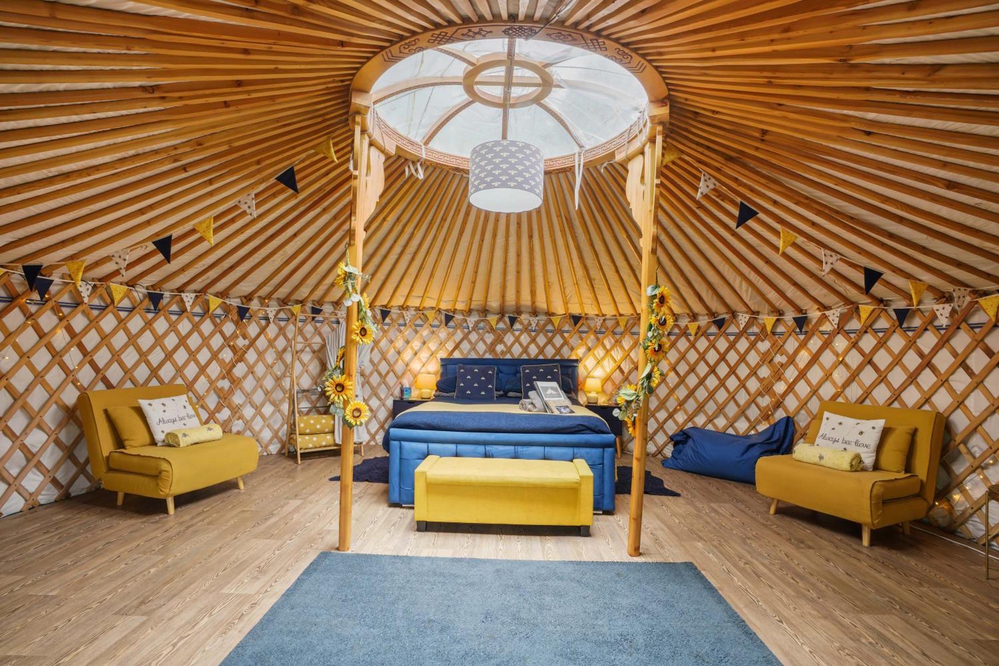 Glamp And Tipple Ltd Hotel Great Ellingham Buitenkant foto