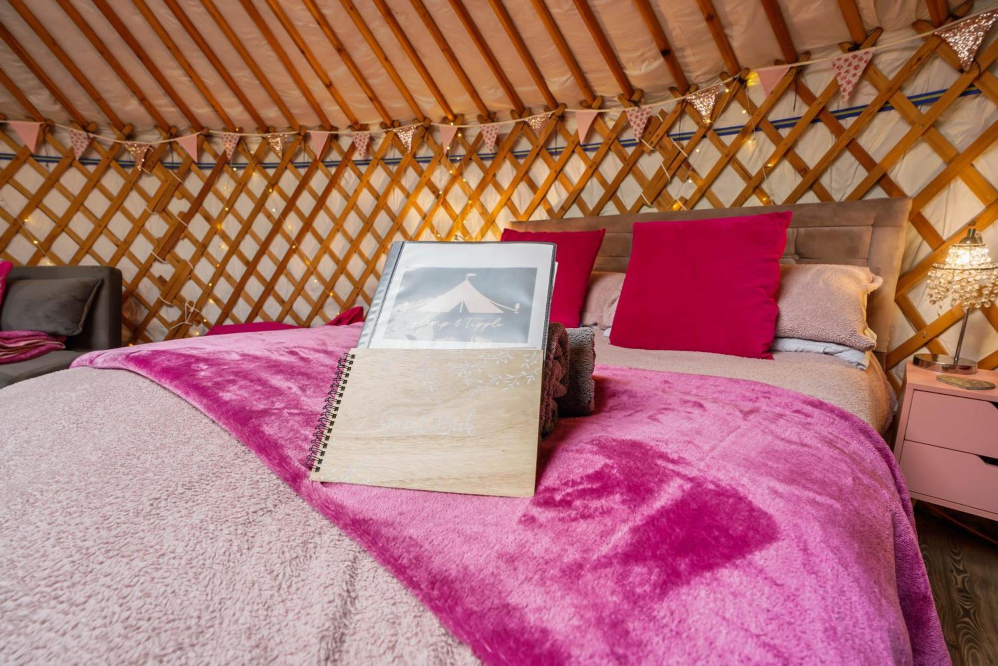 Glamp And Tipple Ltd Hotel Great Ellingham Buitenkant foto