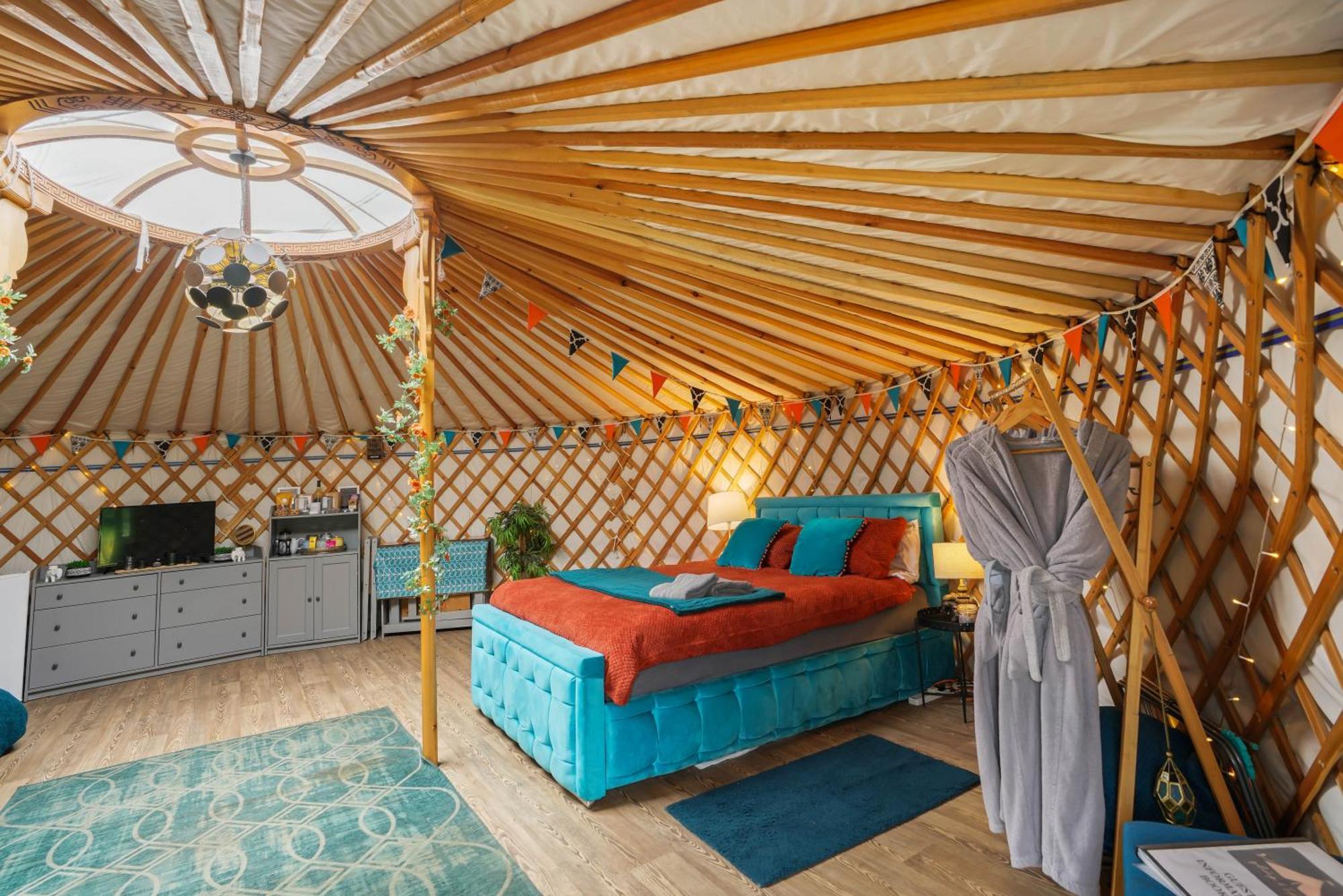 Glamp And Tipple Ltd Hotel Great Ellingham Buitenkant foto