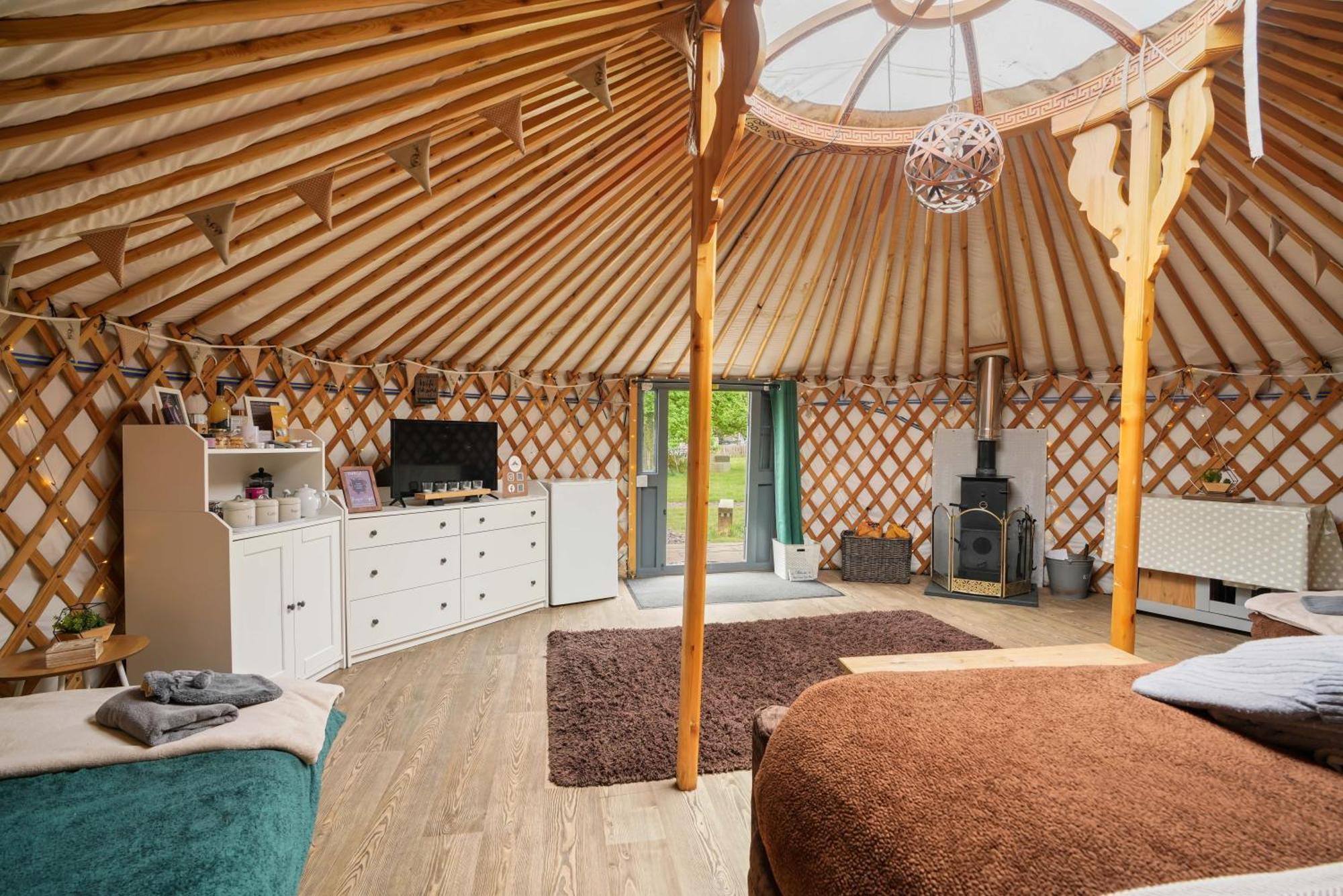 Glamp And Tipple Ltd Hotel Great Ellingham Buitenkant foto