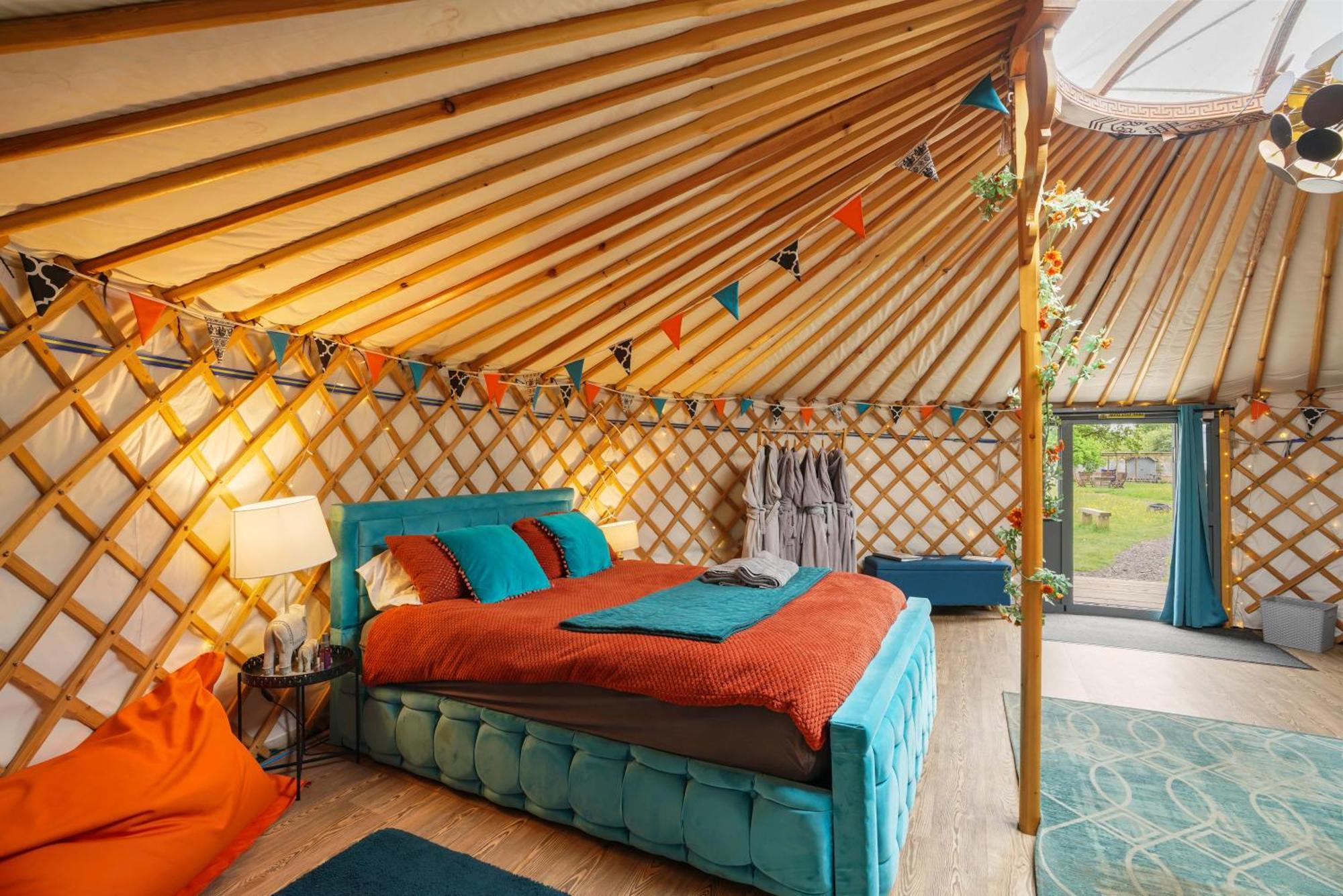 Glamp And Tipple Ltd Hotel Great Ellingham Buitenkant foto
